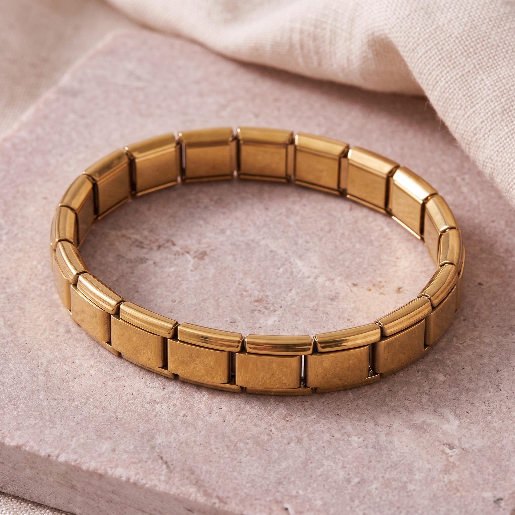 Little Links Italian Charm Bracelet In Gold